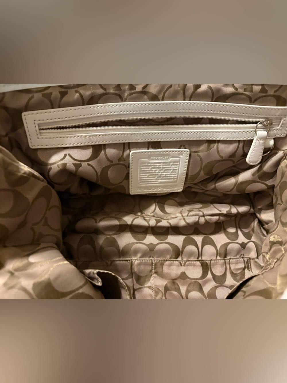 Coach White Leather Soho Shoulder Bag with Silver Buckle - Picture 7 of 9